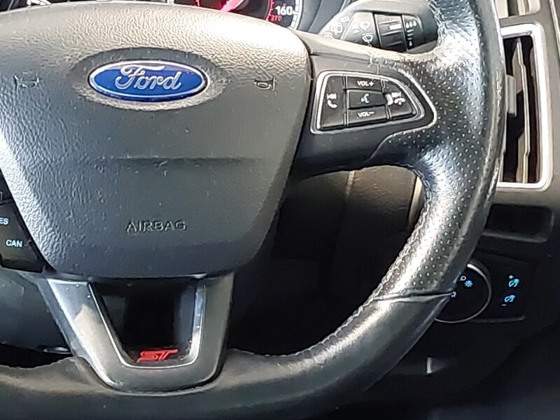 Used Ford Focus 2015 for sale - 77933420: Photo 11