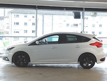 Used Ford Focus 2015 for sale - 77933420: Photo