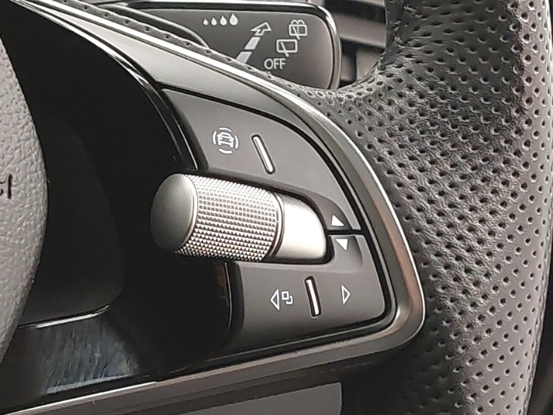 Used Skoda Karoq 2024 for sale - 76737028: Photo 14