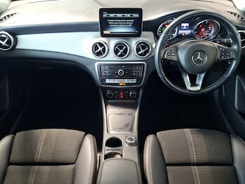 Used Mercedes-Benz GLA 2020 for sale - 78147176: Photo