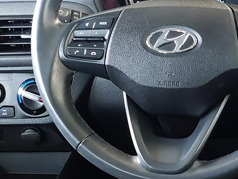 Used Hyundai i10 2023 for sale - 77956635: Photo 10