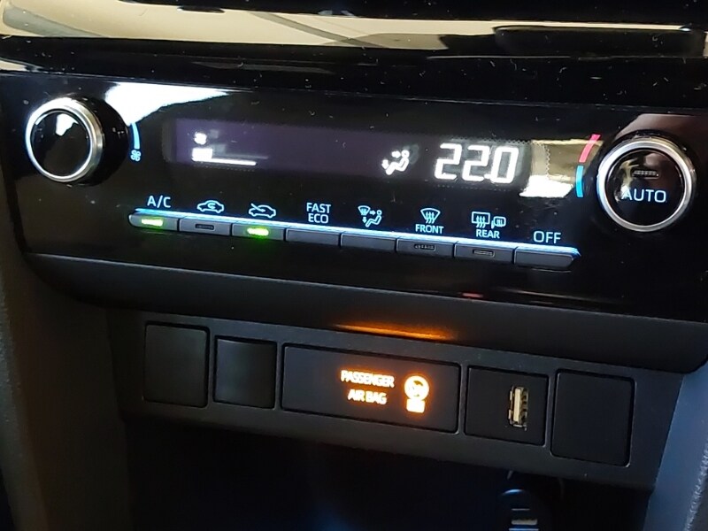 Used Toyota Yaris Cross 2022 for sale - 77209107: Photo 13