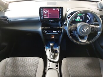 Used Toyota Yaris Cross 2022 for sale - 77209107: Photo