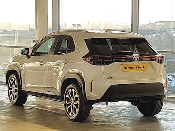 Used Toyota Yaris Cross 2022 for sale - 77209107: Photo