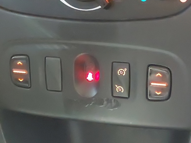 Used Dacia Logan MCV 2015 for sale - 76842679: Photo 14