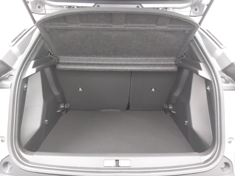 Used Peugeot 2008 2025 for sale - 76736995: Photo 8