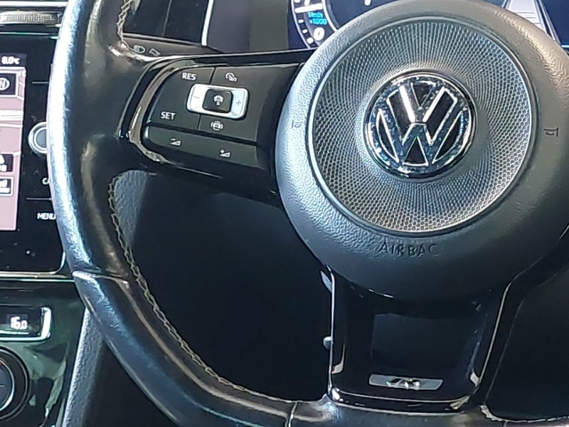 Used Volkswagen Golf 2020 for sale - 76392997: Photo 10