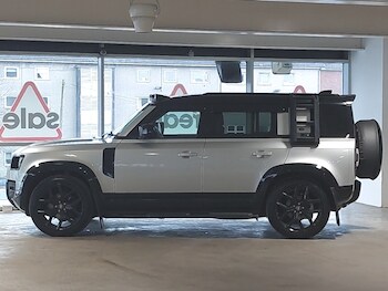 Used Land Rover Defender 2020 for sale - 77573374: Photo