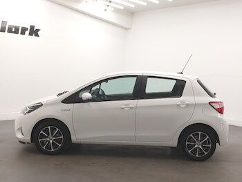 Used Toyota Yaris 2019 for sale - 78647440: Photo