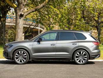 Used Volkswagen Touareg 2021 for sale - 74590586: Photo