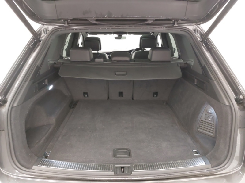 Used Volkswagen Touareg 2022 for sale - 78085263: Photo 8