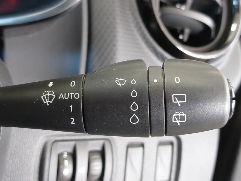 Used Renault Clio 2017 for sale - 77750982: Photo 18