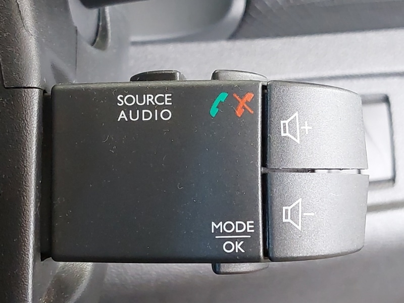 Used Renault Clio 2017 for sale - 77750982: Photo 19