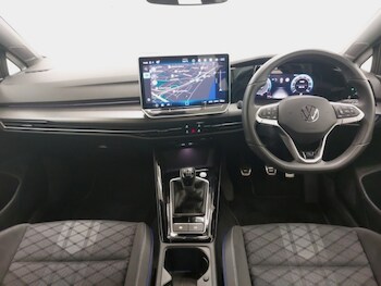 Used Volkswagen Golf 2024 for sale - 77454147: Photo