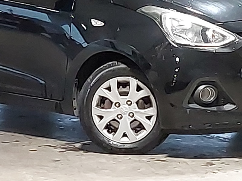 Used Hyundai i10 2014 for sale - 76628769: Photo 9