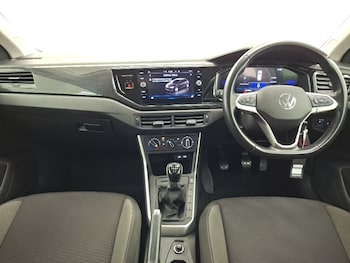 Used Volkswagen Polo 2024 for sale - 79368395: Photo