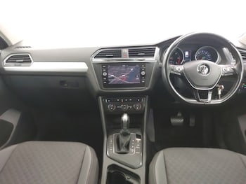Used Volkswagen Tiguan 2018 for sale - 79153443: Photo