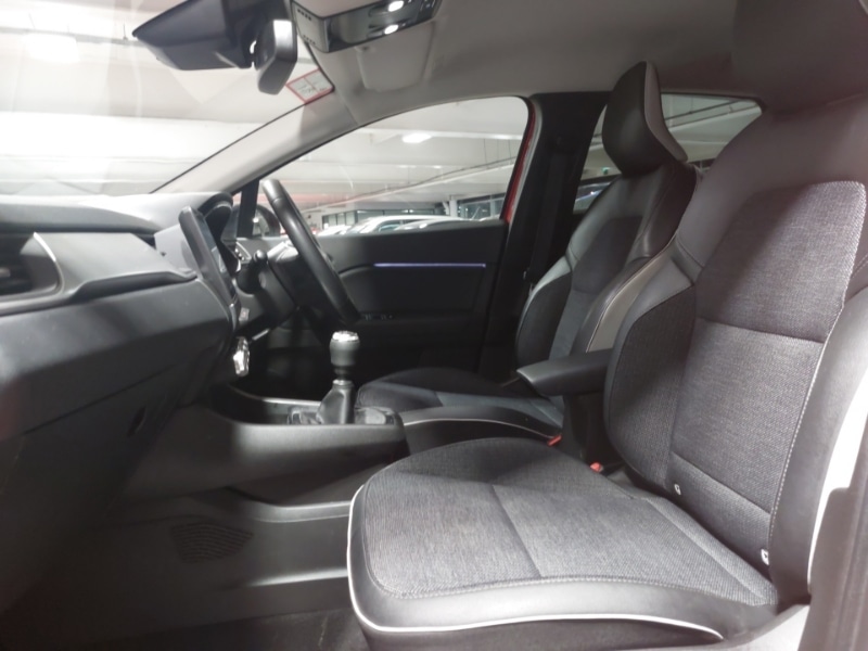 Used Renault Captur 2022 for sale - 76970358: Photo 5