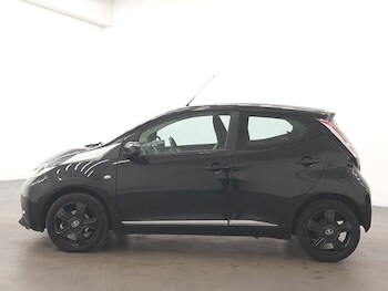Used Toyota AYGO 2015 for sale - 77664007: Photo