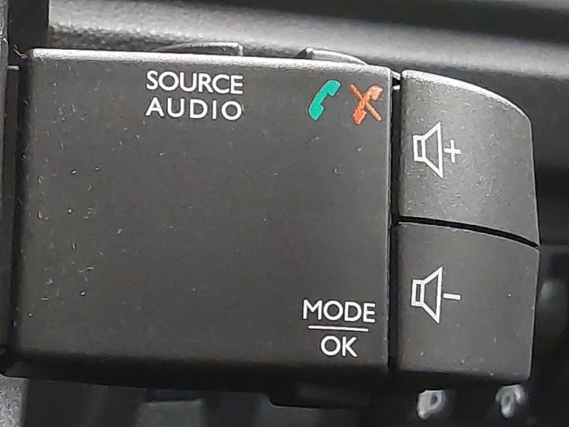 Used Renault Captur 2019 for sale - 76737051: Photo 17