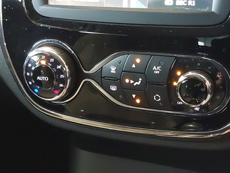 Used Renault Captur 2017 for sale - 76556327: Photo 13