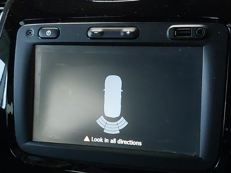 Used Renault Captur 2017 for sale - 76556327: Photo 14