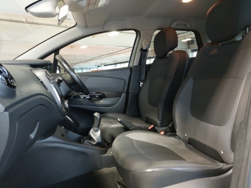 Used Renault Captur 2017 for sale - 76556327: Photo 5