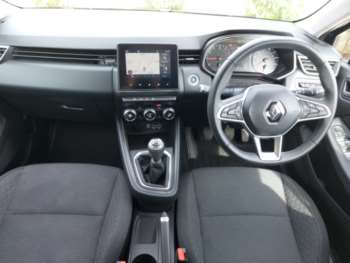 Used Renault Clio 2021 for sale - 74660948: Photo
