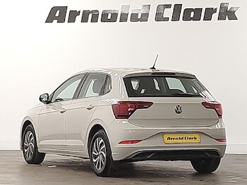 Used Volkswagen Polo 2024 for sale - 78704120: Photo