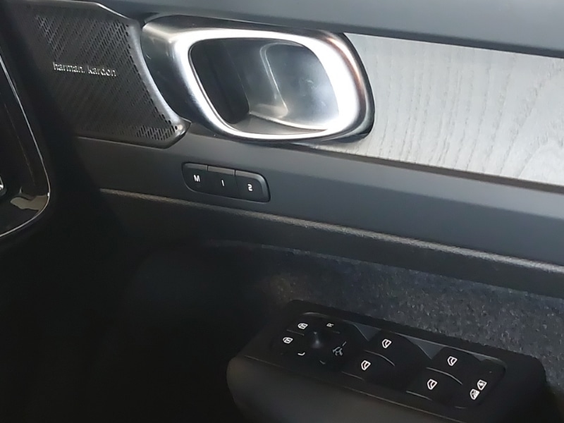 Used Volvo XC40 2024 for sale - 75808059: Photo 15