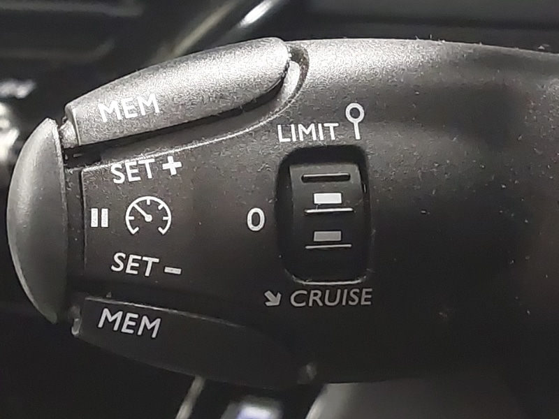 Used Peugeot 2008 2023 for sale - 77740545: Photo 15