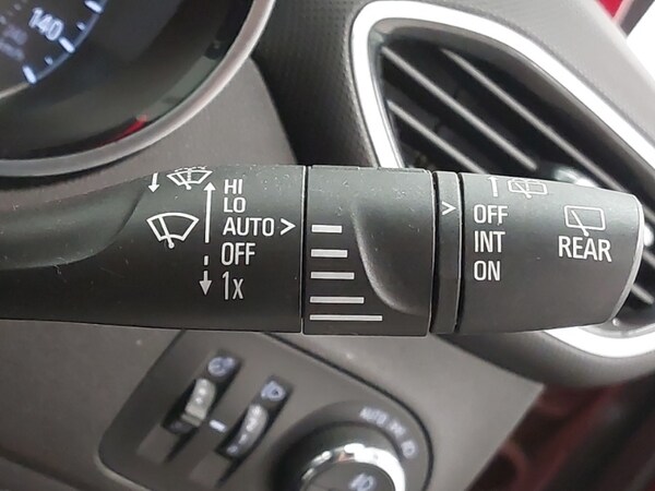 Used Vauxhall Crossland X 2019 for sale - 76054321: Photo 17