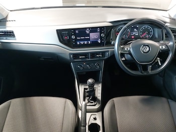 Used Volkswagen Polo 2019 for sale - 77605812: Photo