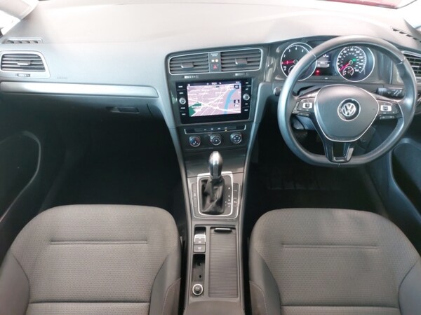 Used Volkswagen Golf 2019 for sale - 75684183: Photo 2