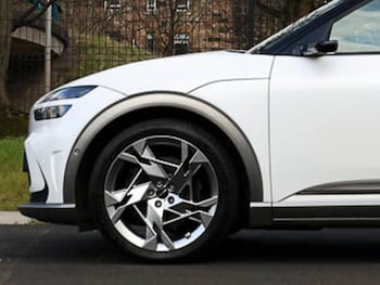 Used Genesis GV60 2022 for sale - 76418931: Photo