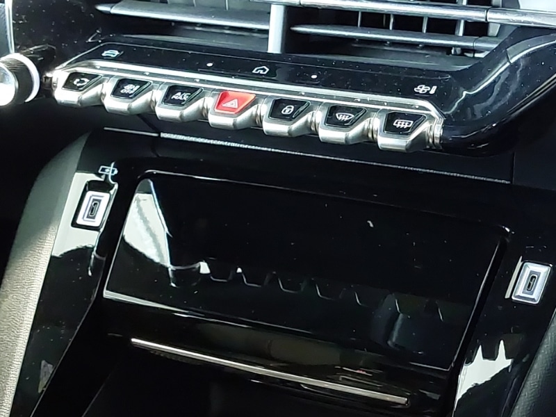 Used Peugeot 2008 2025 for sale - 76533046: Photo 15