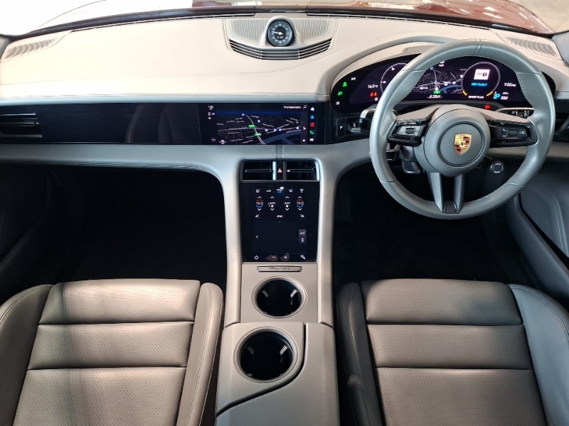 Used Porsche Taycan 2022 for sale - 78151385: Photo 2