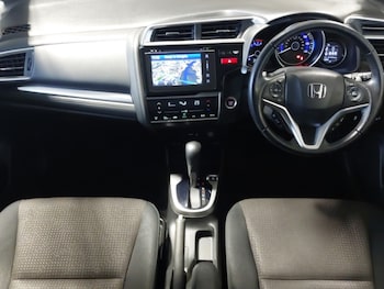 Used Honda Jazz 2017 for sale - 77475921: Photo