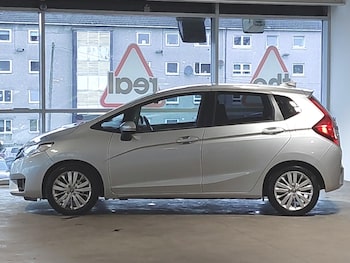 Used Honda Jazz 2017 for sale - 77475921: Photo