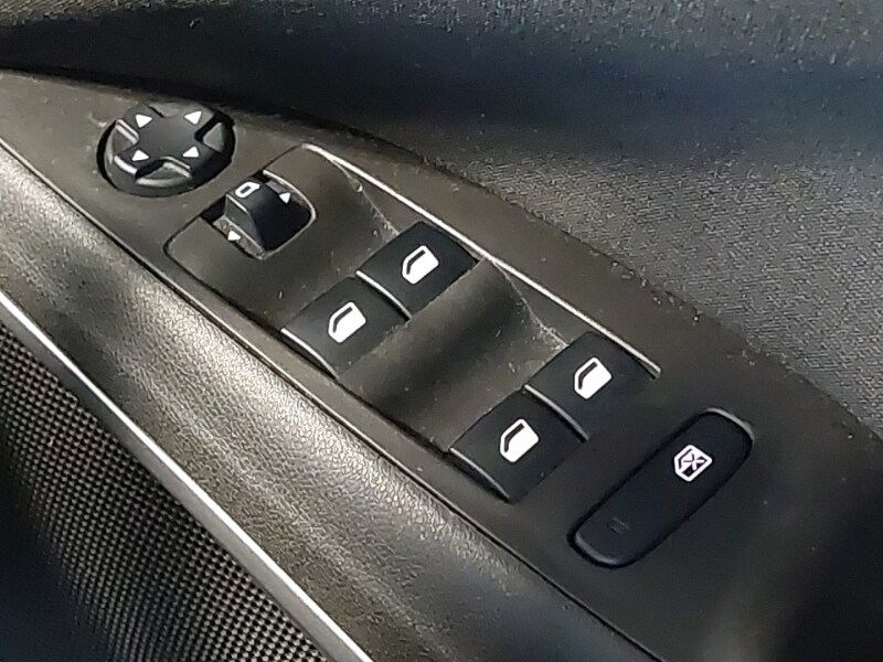 Used Vauxhall Crossland X 2018 for sale - 76543538: Photo 19