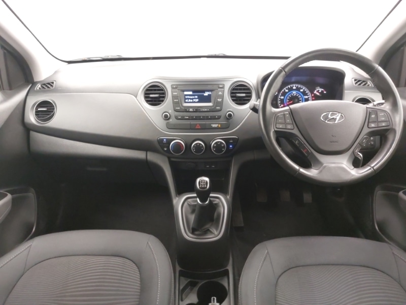 Used Hyundai i10 2019 for sale - 76644170: Photo 2