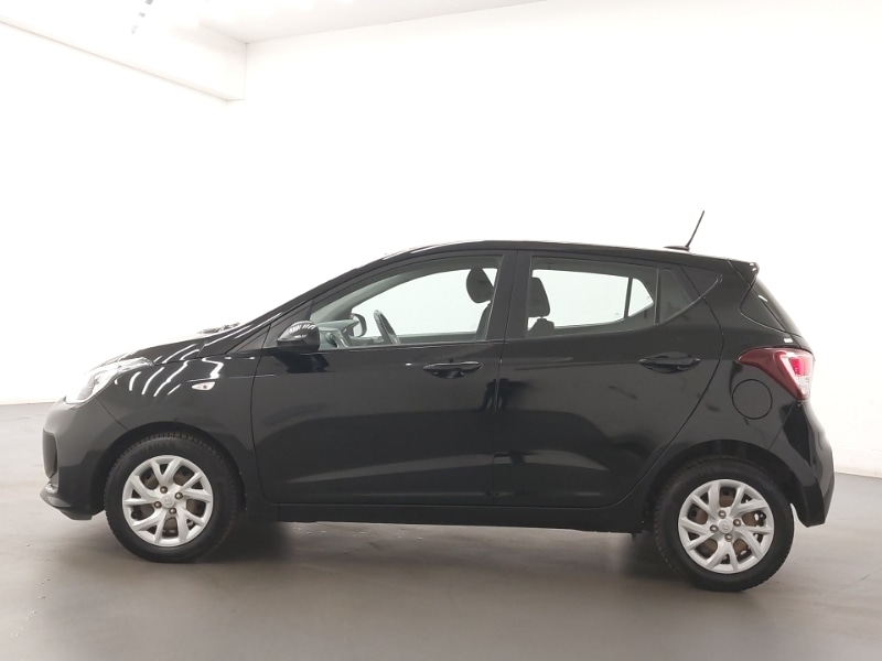 Used Hyundai i10 2019 for sale - 76644170: Photo 4