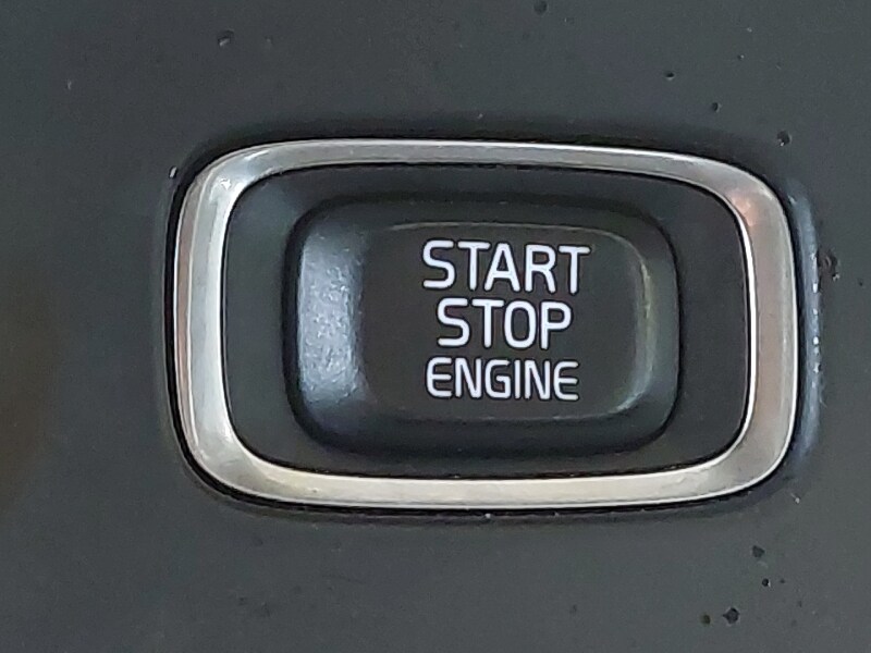 Used Volvo V40 2015 for sale - 77544390: Photo 17