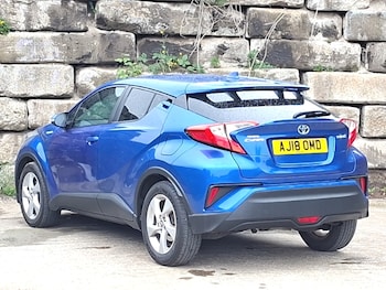 Used Toyota C-HR 2018 for sale - 78933082: Photo