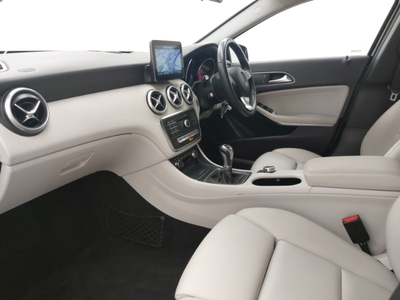 Used Mercedes-Benz A-Class 2016 for sale - 77852454: Photo 5