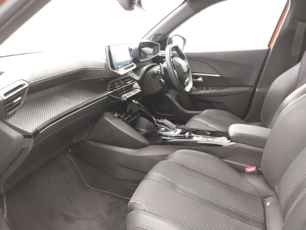 Used Peugeot 2008 2021 for sale - 76199121: Photo 5
