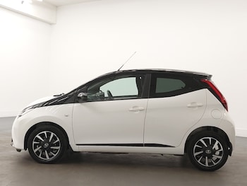 Used Toyota AYGO 2022 for sale - 77289938: Photo