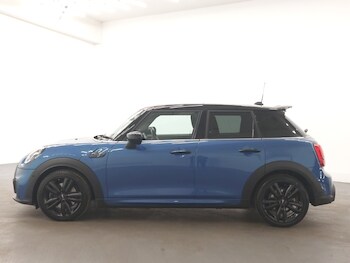 Used MINI Hatch 2023 for sale - 77568903: Photo
