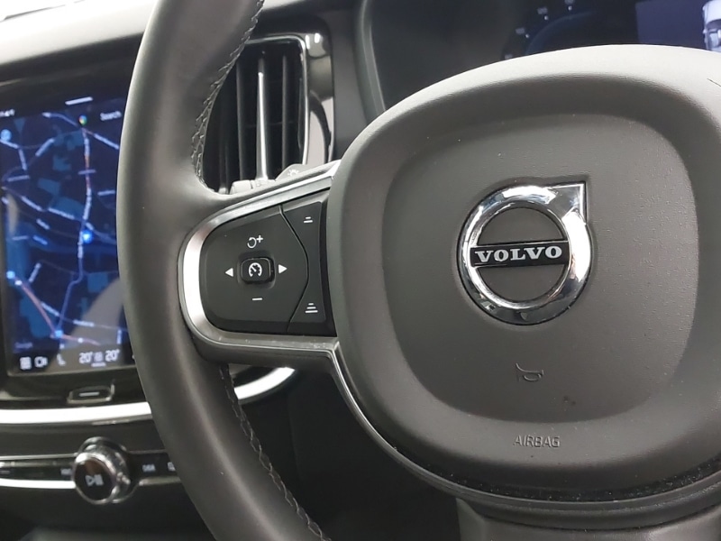 Used Volvo V60 2023 for sale - 77750915: Photo 11