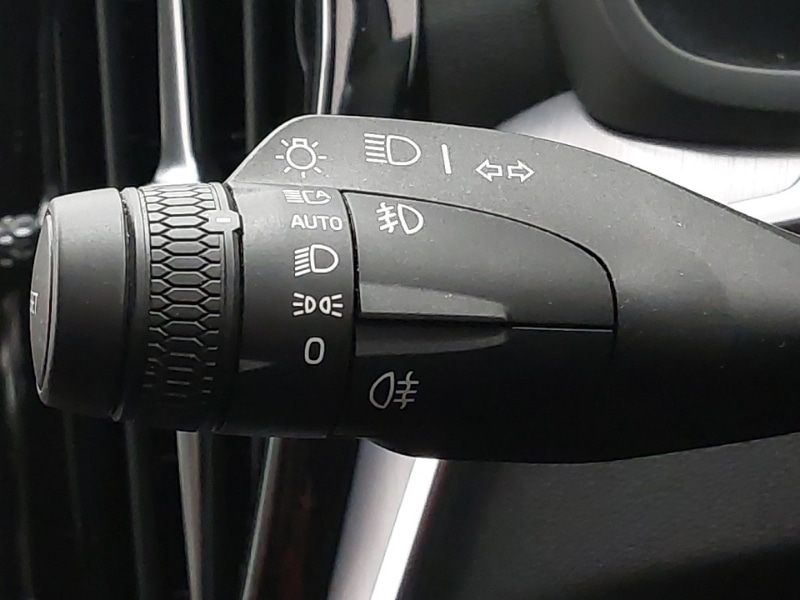 Used Volvo V60 2023 for sale - 77750915: Photo 15